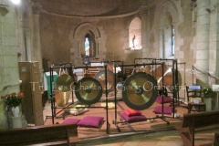 Trio les Chants du gong orchestra Concert gongs et orgues - Artigues-près-Bordeaux eglise romane 005